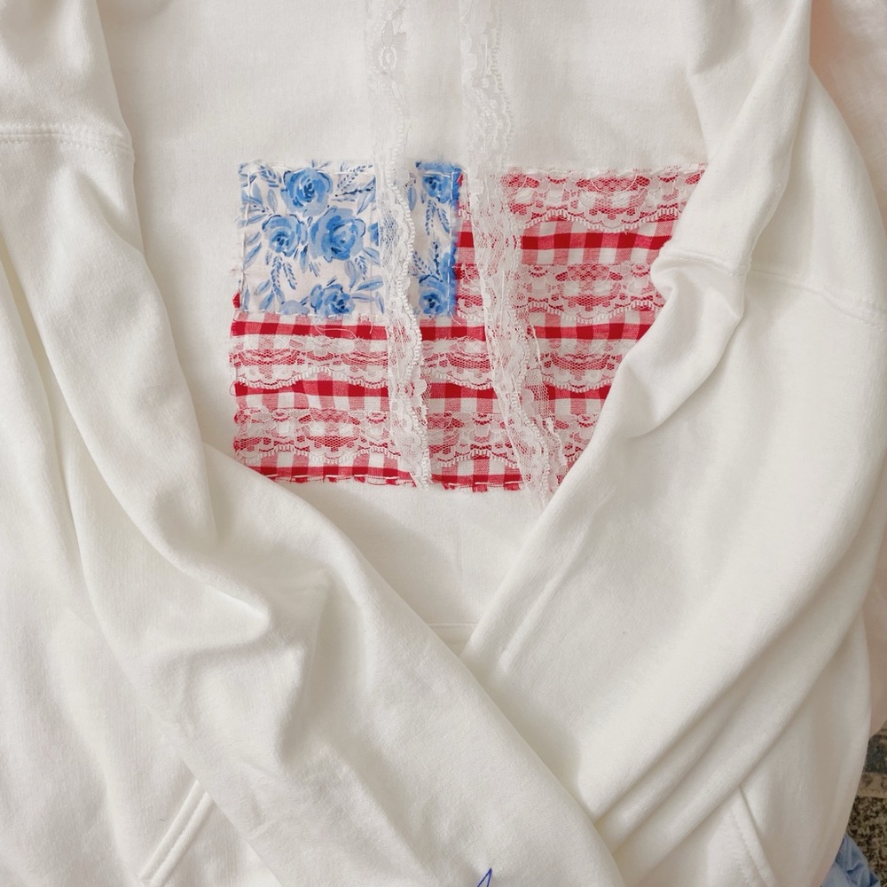 patchwork american flag hoodie women’s  M lace drawstrings & embroidered sleeve